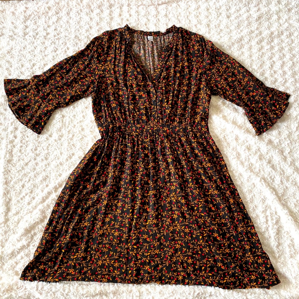 Old Navy Bell-sleeve dress